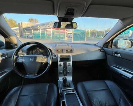 Вольво В50 2009 в Киеве на Automoto.ua Синий Вольво В50, объемом двигателя 1.56 л и пробегом 251 тыс. км за 7500 $, фото 7 на Automoto.ua