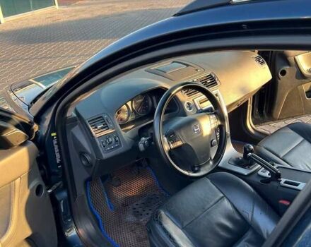 Вольво В50 2009 в Киеве на Automoto.ua Синий Вольво В50, объемом двигателя 1.56 л и пробегом 251 тыс. км за 7500 $, фото 6 на Automoto.ua