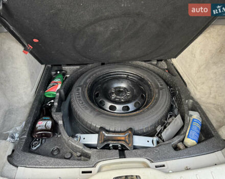 Синий Вольво В50, объемом двигателя 1.6 л и пробегом 260 тыс. км за 8300 $, фото 11 на Automoto.ua