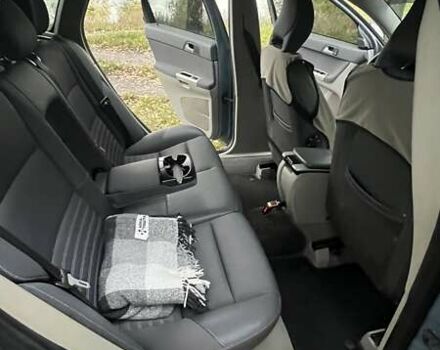 Синий Вольво В50, объемом двигателя 1.56 л и пробегом 200 тыс. км за 7022 $, фото 6 на Automoto.ua