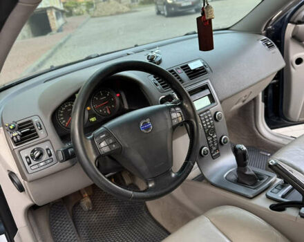 Синий Вольво В50, объемом двигателя 1.6 л и пробегом 260 тыс. км за 8300 $, фото 8 на Automoto.ua