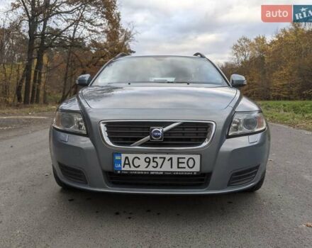 Синий Вольво В50, объемом двигателя 1.6 л и пробегом 301 тыс. км за 6300 $, фото 2 на Automoto.ua