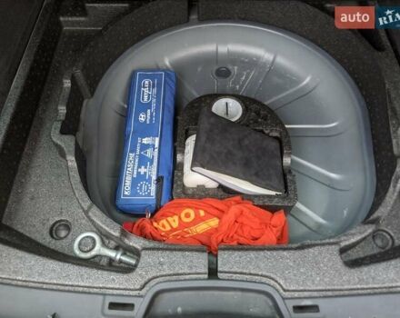 Синий Вольво В50, объемом двигателя 1.6 л и пробегом 301 тыс. км за 6300 $, фото 19 на Automoto.ua