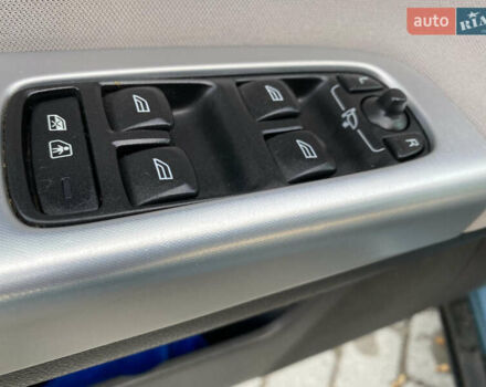 Синий Вольво В50, объемом двигателя 1.6 л и пробегом 212 тыс. км за 7200 $, фото 18 на Automoto.ua