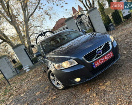 Синий Вольво В50, объемом двигателя 1.6 л и пробегом 234 тыс. км за 8300 $, фото 4 на Automoto.ua