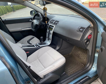 Синий Вольво В50, объемом двигателя 1.6 л и пробегом 212 тыс. км за 7200 $, фото 20 на Automoto.ua