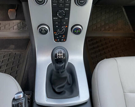 Синий Вольво В50, объемом двигателя 1.6 л и пробегом 212 тыс. км за 7200 $, фото 40 на Automoto.ua