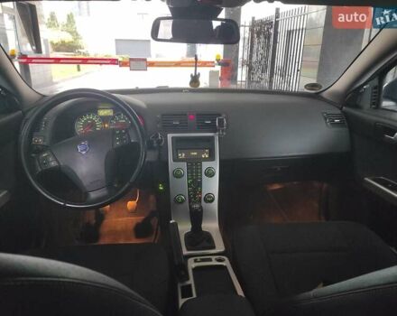 Синий Вольво В50, объемом двигателя 1.6 л и пробегом 226 тыс. км за 7499 $, фото 6 на Automoto.ua