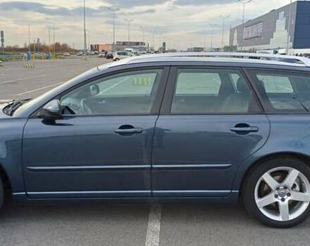 Синій Вольво V50, об'ємом двигуна 1.56 л та пробігом 225 тис. км за 8100 $, фото 3 на Automoto.ua