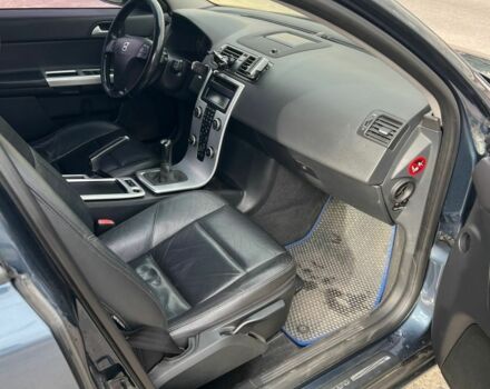 Синий Вольво В50, объемом двигателя 1.6 л и пробегом 265 тыс. км за 5500 $, фото 1 на Automoto.ua