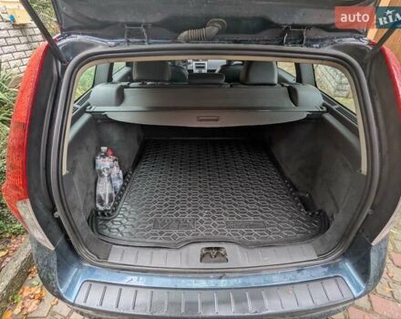 Синий Вольво В50, объемом двигателя 2.5 л и пробегом 235 тыс. км за 7900 $, фото 15 на Automoto.ua