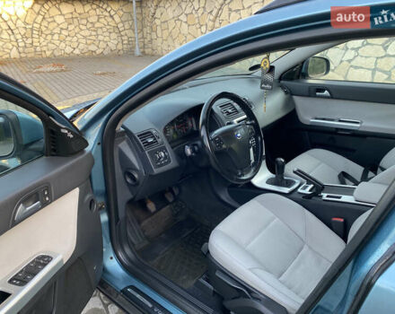 Синий Вольво В50, объемом двигателя 1.6 л и пробегом 212 тыс. км за 7200 $, фото 19 на Automoto.ua