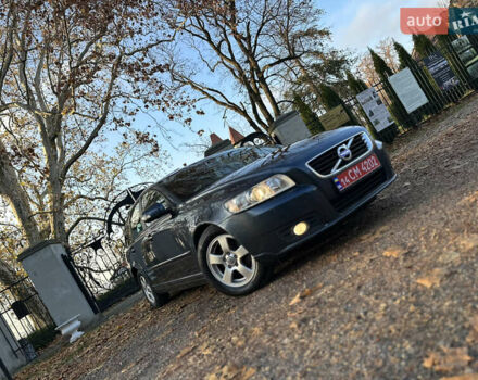 Синий Вольво В50, объемом двигателя 1.6 л и пробегом 234 тыс. км за 8300 $, фото 1 на Automoto.ua