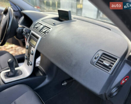 Синий Вольво В50, объемом двигателя 1.6 л и пробегом 234 тыс. км за 8300 $, фото 39 на Automoto.ua