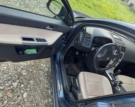 Синий Вольво В50, объемом двигателя 1.56 л и пробегом 270 тыс. км за 8300 $, фото 7 на Automoto.ua