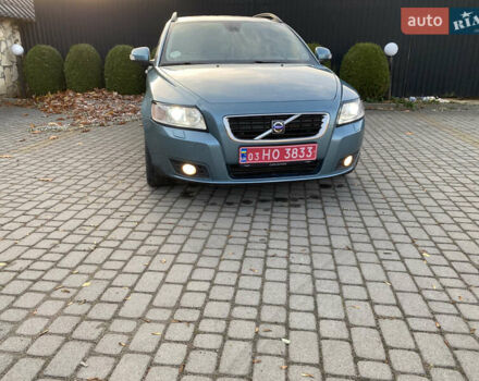 Синий Вольво В50, объемом двигателя 1.6 л и пробегом 212 тыс. км за 7200 $, фото 6 на Automoto.ua