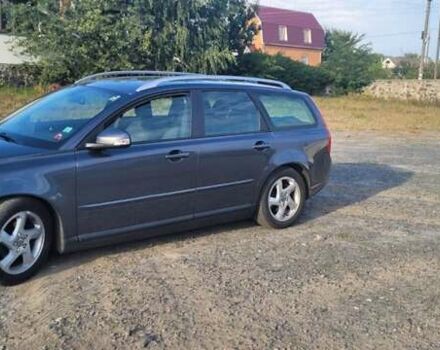 Синий Вольво В50, объемом двигателя 1.56 л и пробегом 228 тыс. км за 5800 $, фото 2 на Automoto.ua