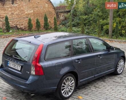 Синий Вольво В50, объемом двигателя 2.5 л и пробегом 235 тыс. км за 7900 $, фото 7 на Automoto.ua