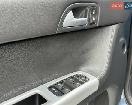 Синій Вольво V50, об'ємом двигуна 1.6 л та пробігом 212 тис. км за 7200 $, фото 40 на Automoto.ua