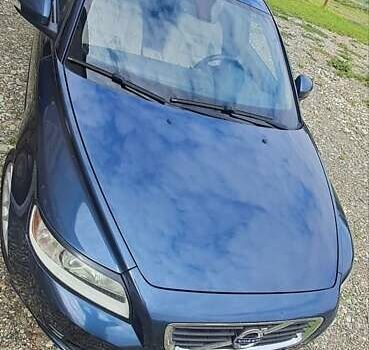 Синий Вольво В50, объемом двигателя 1.56 л и пробегом 270 тыс. км за 8300 $, фото 3 на Automoto.ua