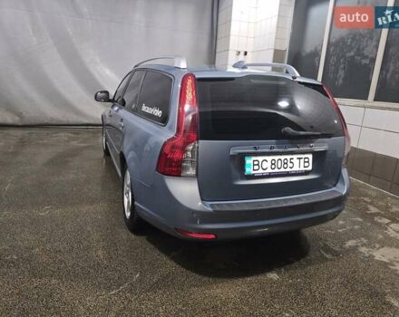 Синий Вольво В50, объемом двигателя 1.6 л и пробегом 217 тыс. км за 7500 $, фото 5 на Automoto.ua