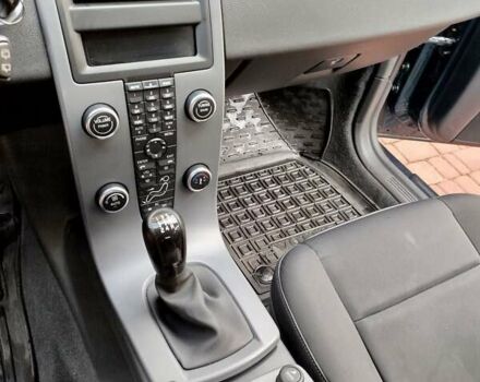 Синий Вольво В50, объемом двигателя 1.6 л и пробегом 270 тыс. км за 7849 $, фото 3 на Automoto.ua