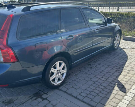 Синий Вольво В50, объемом двигателя 1.6 л и пробегом 229 тыс. км за 8700 $, фото 4 на Automoto.ua