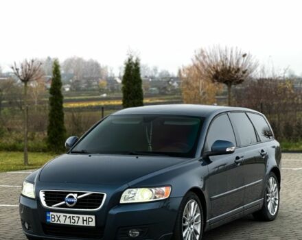 Синий Вольво В50, объемом двигателя 1.6 л и пробегом 250 тыс. км за 8800 $, фото 1 на Automoto.ua