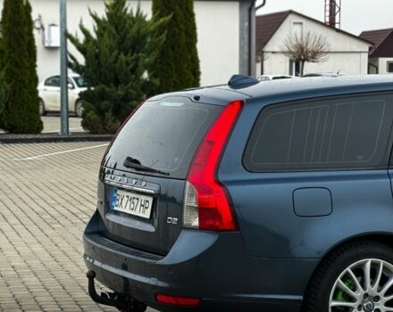 Синий Вольво В50, объемом двигателя 1.6 л и пробегом 250 тыс. км за 8800 $, фото 5 на Automoto.ua