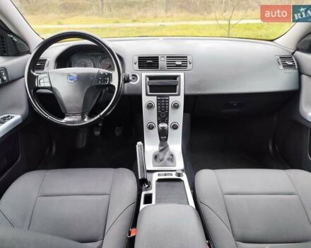 Синий Вольво В50, объемом двигателя 1.6 л и пробегом 212 тыс. км за 7950 $, фото 21 на Automoto.ua