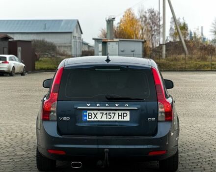 Синий Вольво В50, объемом двигателя 1.6 л и пробегом 250 тыс. км за 8800 $, фото 4 на Automoto.ua