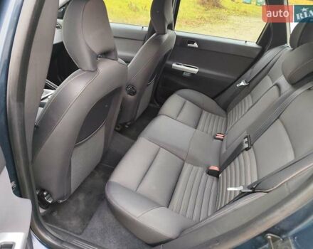 Синий Вольво В50, объемом двигателя 1.6 л и пробегом 212 тыс. км за 7950 $, фото 29 на Automoto.ua