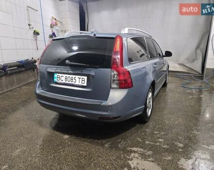 Синий Вольво В50, объемом двигателя 1.6 л и пробегом 217 тыс. км за 7500 $, фото 6 на Automoto.ua