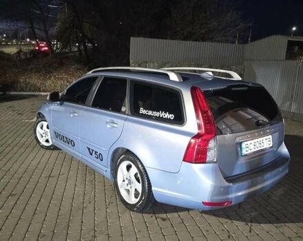 Синий Вольво В50, объемом двигателя 1.6 л и пробегом 217 тыс. км за 7500 $, фото 1 на Automoto.ua