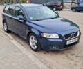 Синий Вольво В50, объемом двигателя 1.6 л и пробегом 232 тыс. км за 8000 $, фото 1 на Automoto.ua
