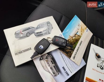 Синий Вольво В50, объемом двигателя 1.6 л и пробегом 212 тыс. км за 7950 $, фото 35 на Automoto.ua