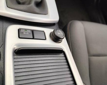 Синий Вольво В50, объемом двигателя 1.6 л и пробегом 212 тыс. км за 7950 $, фото 24 на Automoto.ua