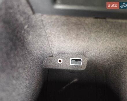 Синий Вольво В50, объемом двигателя 1.6 л и пробегом 212 тыс. км за 7950 $, фото 33 на Automoto.ua