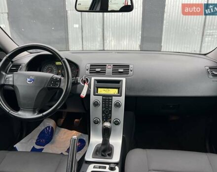 Синий Вольво В50, объемом двигателя 1.6 л и пробегом 195 тыс. км за 7990 $, фото 34 на Automoto.ua