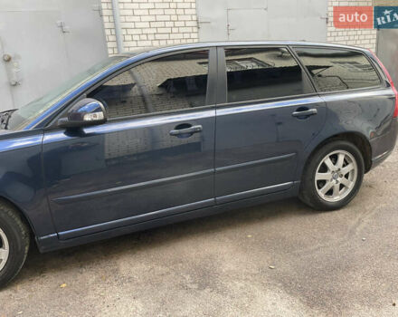 Вольво V50 2012 у Житомирі на Automoto.ua Синій Вольво V50, об'ємом двигуна 1.56 л та пробігом 268 тис. км за 7800 $, фото 8 на Automoto.ua