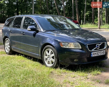 Синий Вольво В50, объемом двигателя 1.6 л и пробегом 268 тыс. км за 8100 $, фото 2 на Automoto.ua