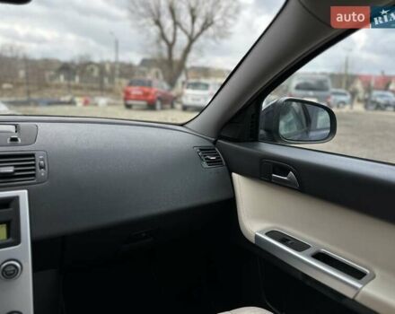 Синий Вольво В50, объемом двигателя 1.6 л и пробегом 183 тыс. км за 7700 $, фото 10 на Automoto.ua