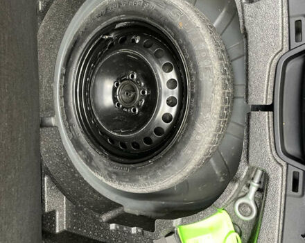 Вольво V50 2012 у Житомирі на Automoto.ua Синій Вольво V50, об'ємом двигуна 1.56 л та пробігом 268 тис. км за 7800 $, фото 27 на Automoto.ua