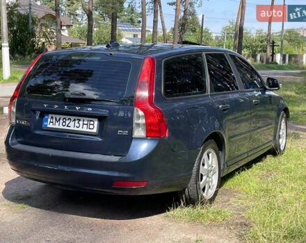 Синий Вольво В50, объемом двигателя 1.6 л и пробегом 268 тыс. км за 8100 $, фото 4 на Automoto.ua
