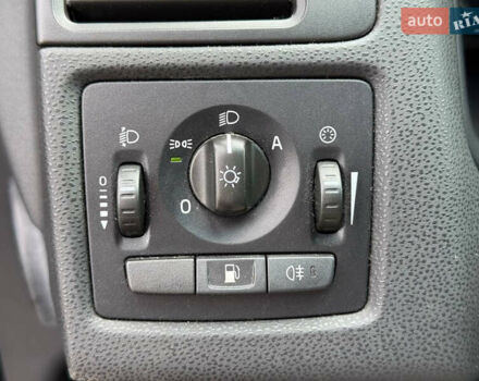 Синий Вольво В50, объемом двигателя 1.6 л и пробегом 227 тыс. км за 8600 $, фото 46 на Automoto.ua