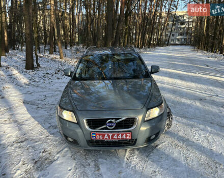 Синий Вольво В50, объемом двигателя 1.6 л и пробегом 220 тыс. км за 8450 $, фото 16 на Automoto.ua