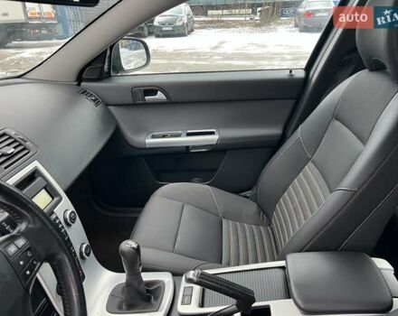 Синий Вольво В50, объемом двигателя 1.6 л и пробегом 195 тыс. км за 7990 $, фото 24 на Automoto.ua