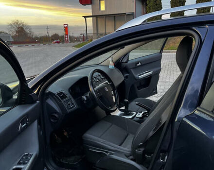 Синий Вольво В50, объемом двигателя 1.6 л и пробегом 211 тыс. км за 8500 $, фото 6 на Automoto.ua