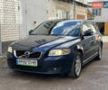 Синий Вольво В50, объемом двигателя 1.56 л и пробегом 268 тыс. км за 7800 $, фото 1 на Automoto.ua