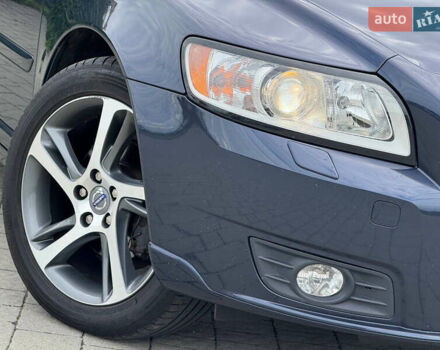 Синий Вольво В50, объемом двигателя 1.6 л и пробегом 227 тыс. км за 8600 $, фото 11 на Automoto.ua